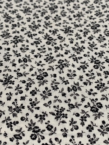 Black & White Floral Cotton Fabric 5/8 Yard 42" Wide Versatile Sewing Quilting - Picture 2 of 5