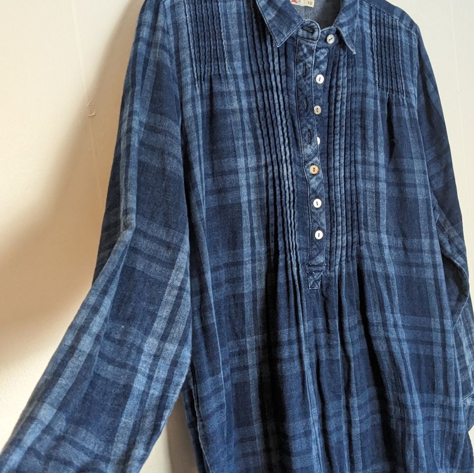 Faherty Plaid Button Front Blouse Size S Blue - image 5