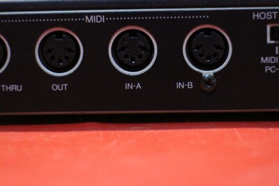 USED YAMAHA MU 90 Tone Generator Rack Synthesizer MIDI Sound