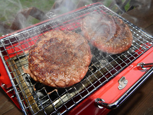 Kikkerland BQ01-RD Portable BBQ Suitcase Red