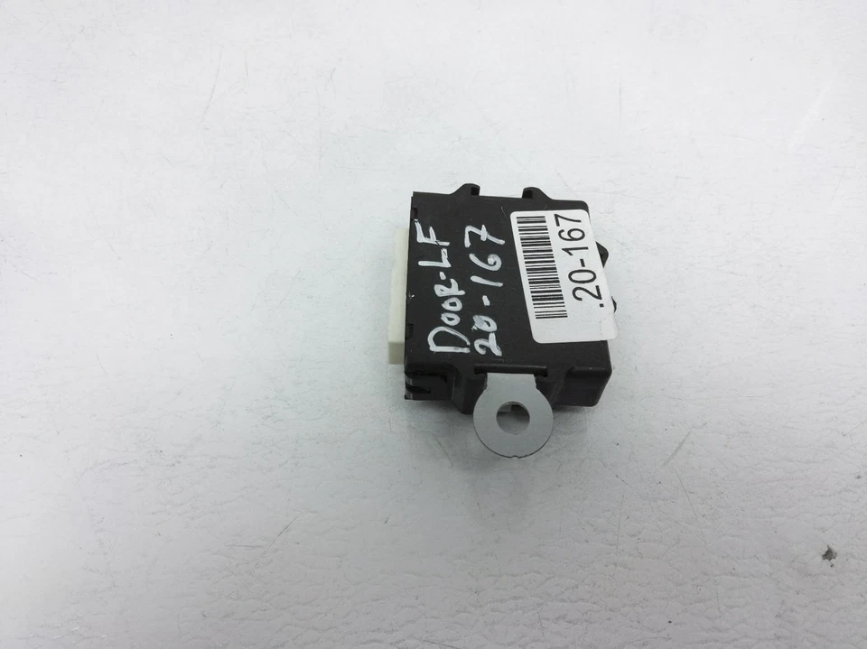 Módulo de control de espejos retrovisores Lexus Rc350 2015 89430-24040 Foto 2 de 4