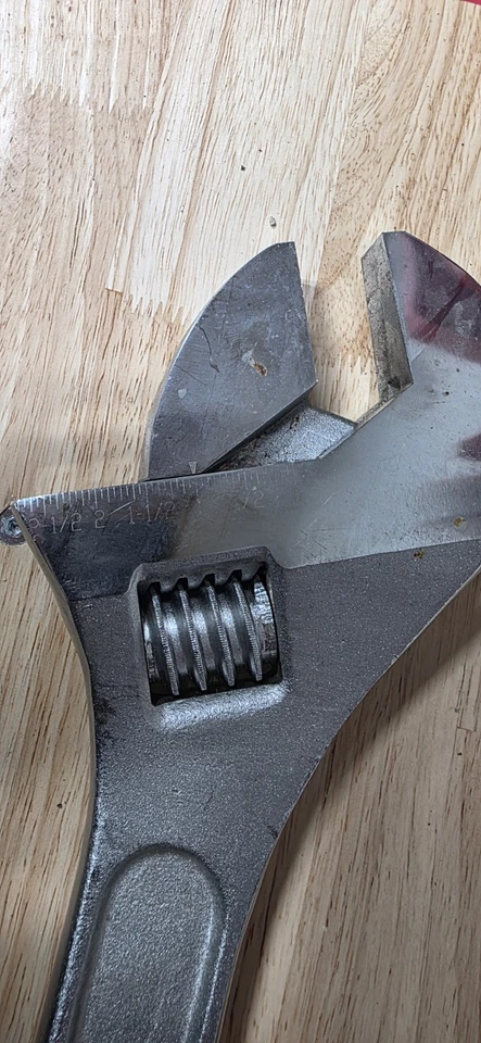 Llave ajustable Crescent Crestoloy 24 pulgadas resistente hecha en EE. UU. Foto 2 de 4