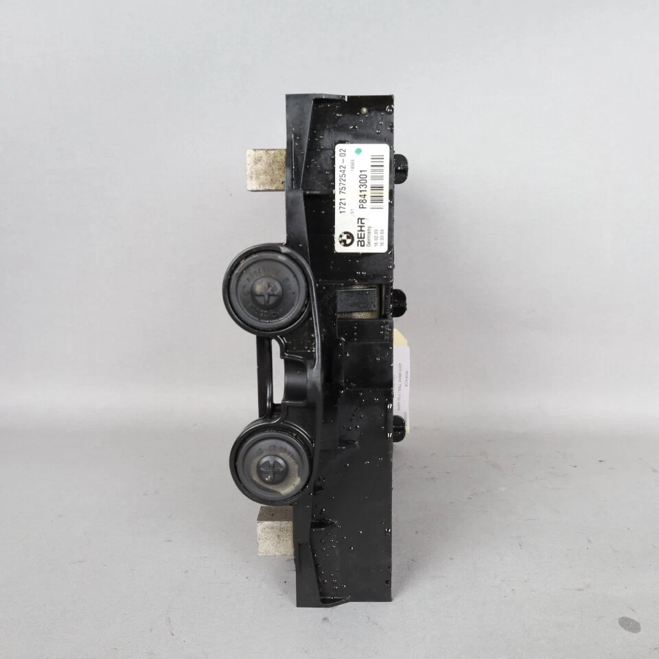 2009-2019 BMW 535i 550i 750i Engine Oil Cooler 17217572542 OEM Used Foto 4 de 4