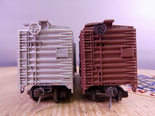Athearn HO Scale 2 Box Cars from Kits Lot #B22 - Picture 5 of 8