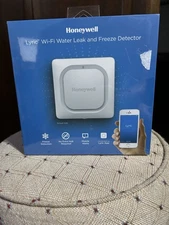 Honeywell Lyric Wi-Fi Water Leak & Freeze Detector RCHW3610WF1001 Brand New