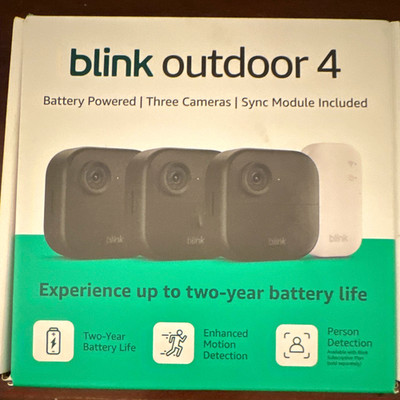 Blink Outdoor 4 Wireless Wi-Fi 1080p Motion Battery 3-Cam Kit + Sync Module