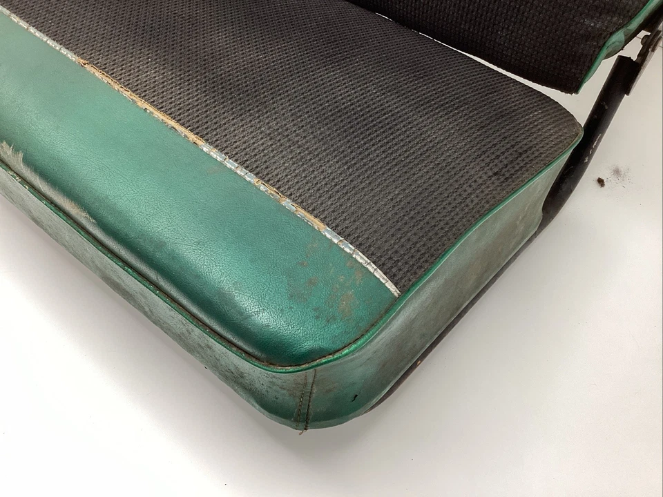 Jeep Willys Utility Wagon 1950-1964 asiento del conductor delantero izquierdo. OEM Foto 4 de 4