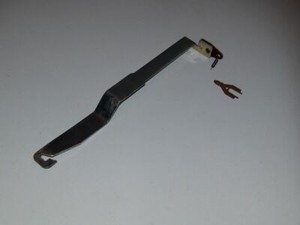 Pos 7) Bauteile aus Dual Plattenspieler Typ 1210 - Ersatzteil
