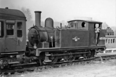 PHOTO LNER EX-GER HOLDEN CLASS R24 LOCO NO. 68500 AT HERTFORD EAST 1959 ...
