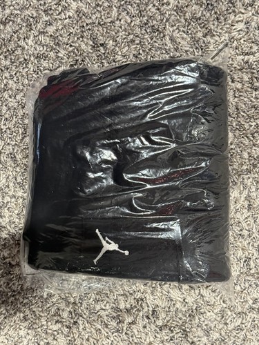 Boys’ Air Jordan Black Cargo Sweatpants Joggers Dri-Fit Nike Youth Grade School - Picture 12 of 13