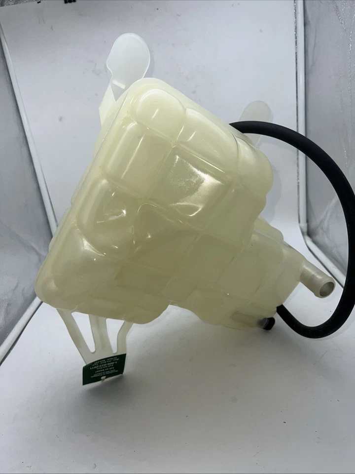 Tanque de depósito de refrigerante delantero Dorman 603-366 para Chevy Express 96-02 6,5 L diésel Foto 3 de 4