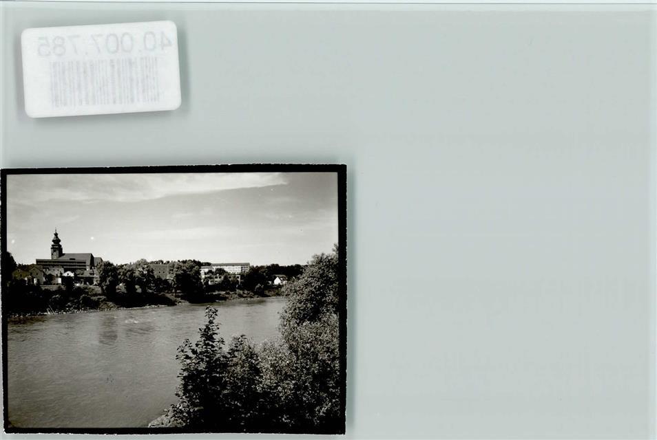 Foto 1 di 2