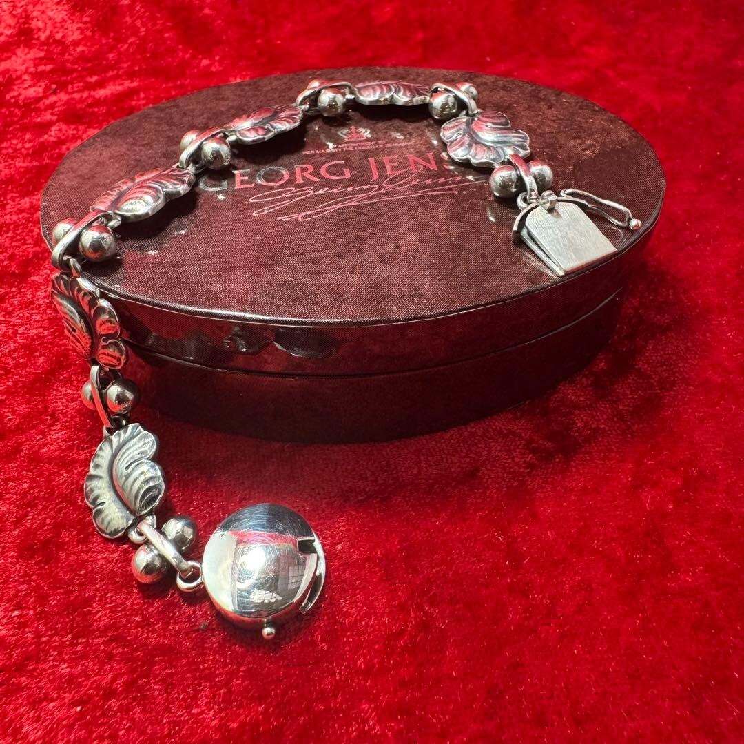 【 】MOONLIGHT GRAPES Chain Silver Bracelet MOONLIGHT GRAPES Bracelet in sterling silver