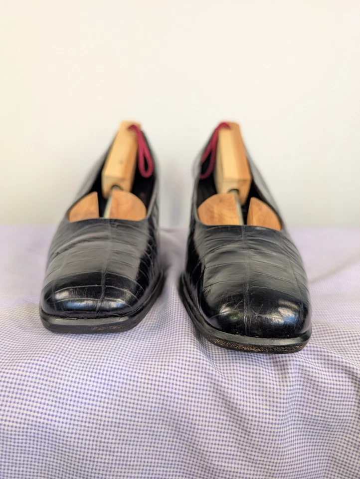 Vintage Amalfi 10B Croc-Embossed Leather Pumps | Made in Italy Square Toe Heels - Image 3 of 4