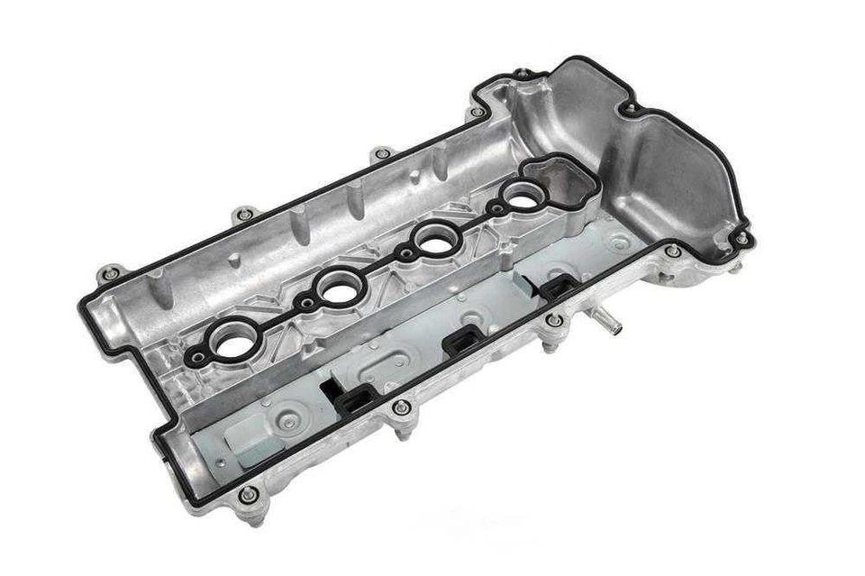 Engine Valve Cover - Image 2 of 2