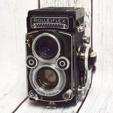 Rolleiflex 3.5F Medium Format Camera Zeiss Planar 75mm f3.5 Lens Synchro-Compur