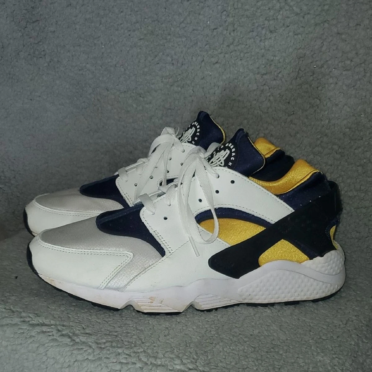 Nike Air Huarache Michigan | eBay