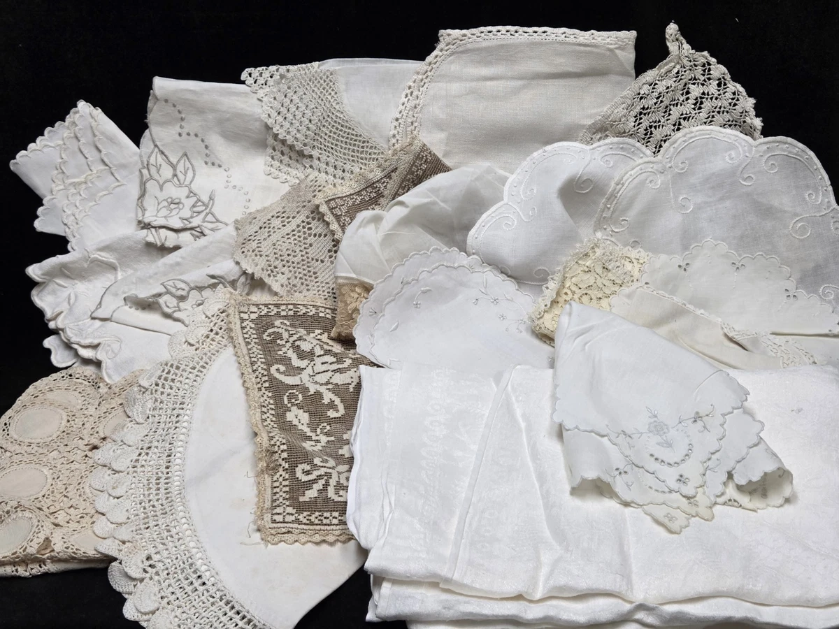 White 1920-1949 Time Period Manufactured Collectible Doilies for