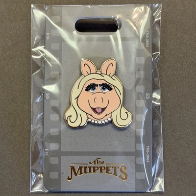 Disney Pin MOG The Muppets Studio Exclusive Miss Piggy WDI