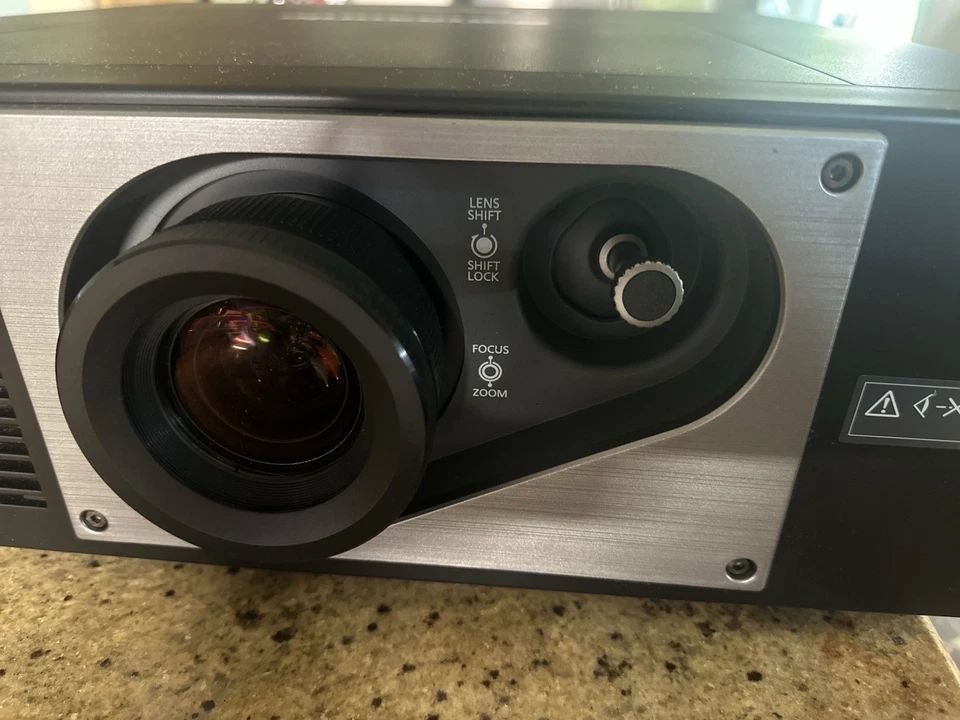 🎥 Panasonic PT-FRZ50 WUXGA 5000 Lumen Laser Projectors – Excellent Condition! - Image 2 of 4