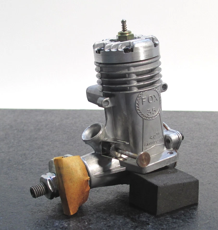 FOX 35 STUNT 40th Anniversary 5.767cc Vintage 2 stroke glow engine for control - Image 4 of 4