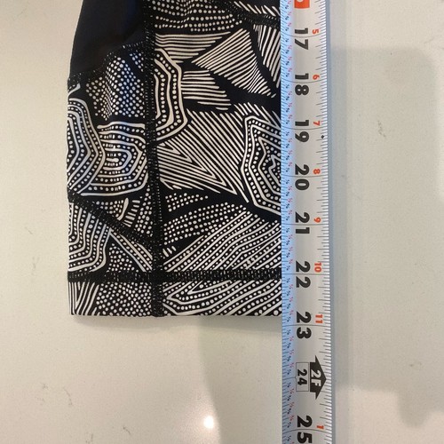 Lululemon Pace Rival kurze Leggings schwarz-weiß Größe 4 - Bild 6 von 8