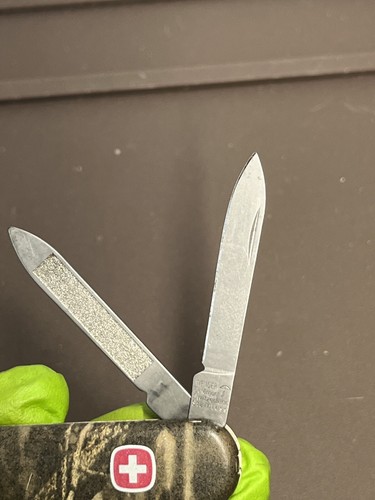 Vintage Wenger 1990 - 2008 Esquire Stainless Camo Swiss Army Knife Great shape! - Picture 5 of 13