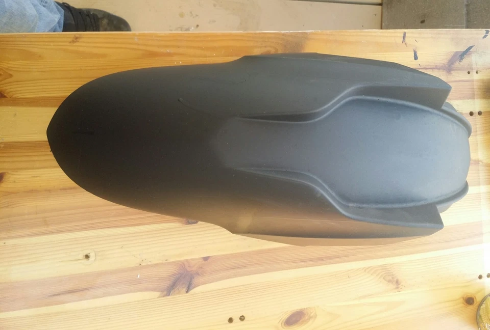 Guardabarros delantero BMW K1300S 2009-2016 - BMW ORIGINAL Foto 2 de 2