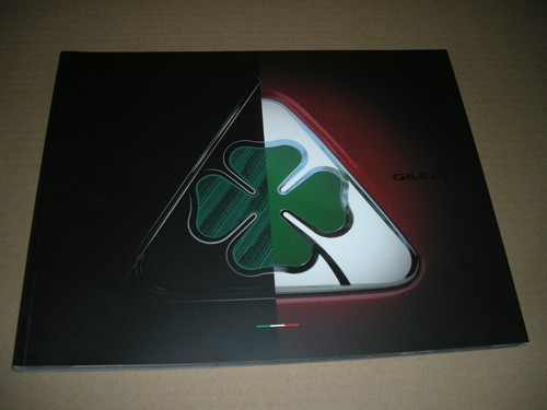 ALFA ROMEO BROCHURE BOOK ""GIULIA STELVIO CLOVER GREEN"" NEW 120 PAGES - Picture 1 of 9