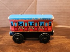Thomas  Friends Wooden Railway Rare Limited Edition Passenger Coach Car 1999