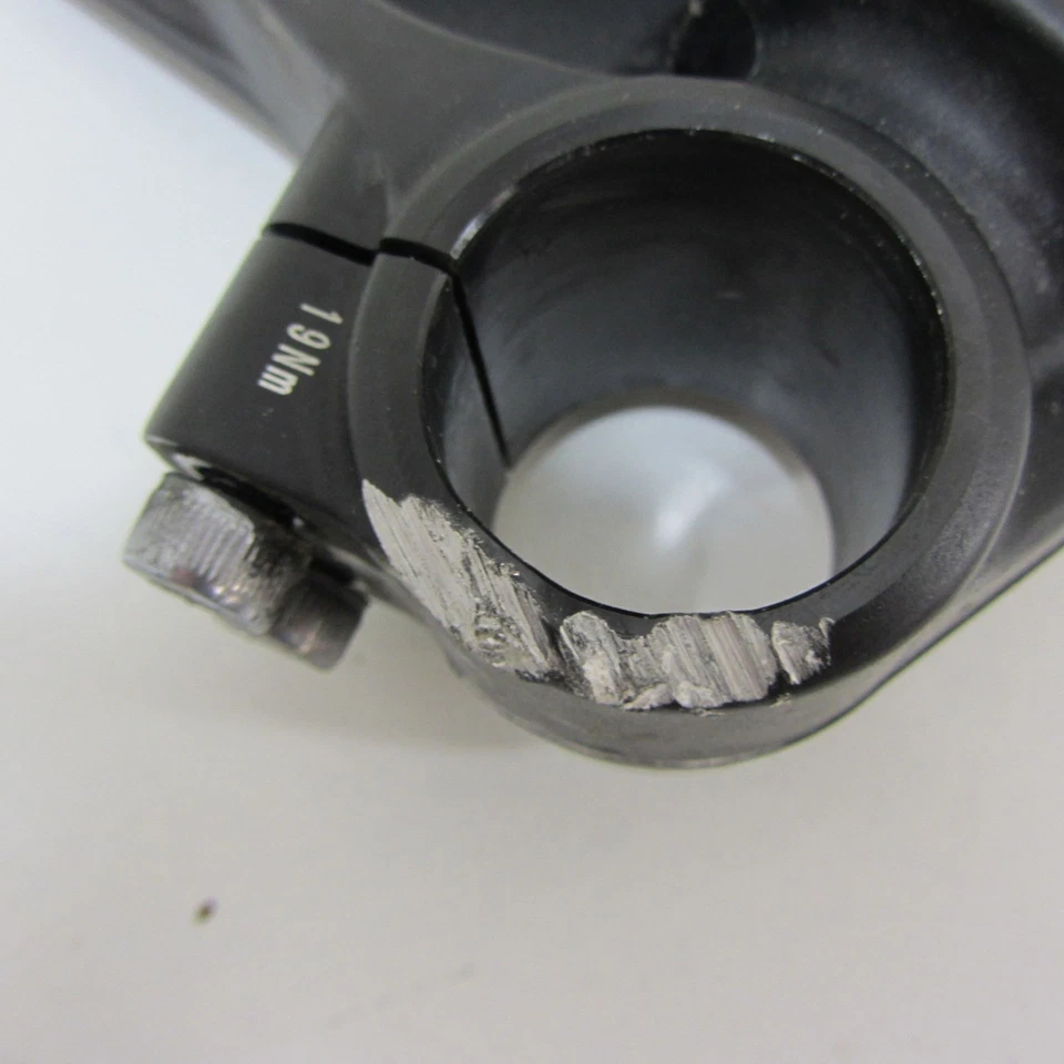 Ducati Diavel 1260 -- Gabelstandrohr Tauchrohr rechts Gabel 34421075A B9240 - Bild 3 von 4