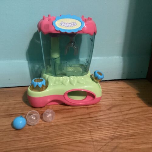Squinkies Claw MachineBlip Toys 2012 Pink And Green
