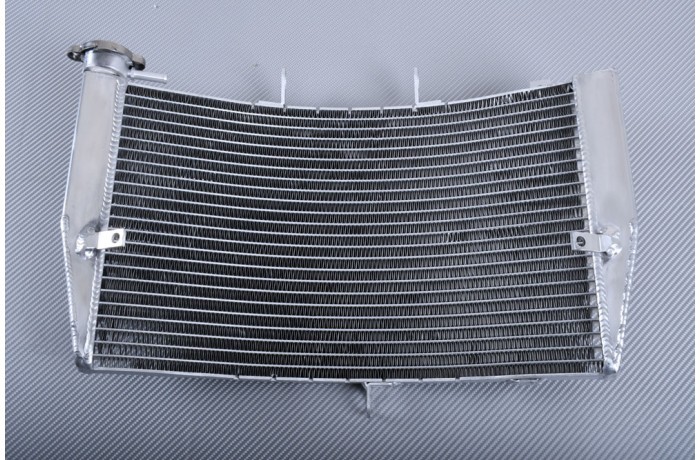 Évitez la surchauffe moteur avec le radiateur alu pour Honda CBR 600RR PC37