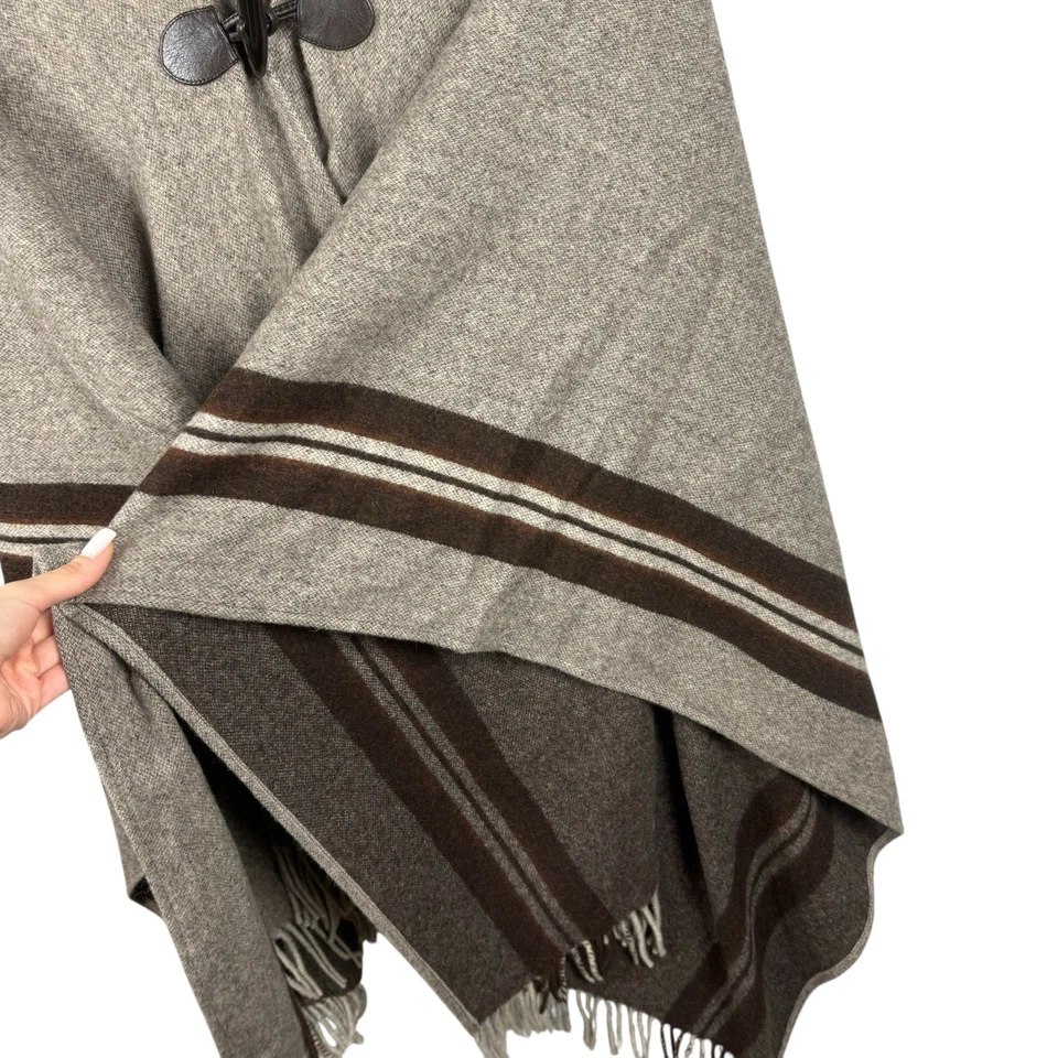 Poncho Ulla Johnson OS Lana Flecos Marrón, Cárdigan Tostado con Cierre de Palanca de Cuero Foto 2 de 4