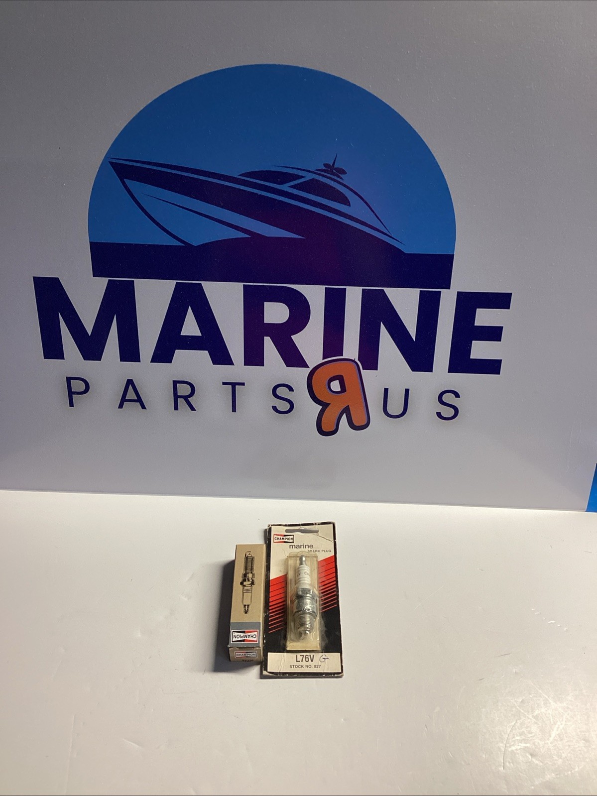Champion Copper Plus  827 ,  L76V Champion Spark Plug SET OF 2