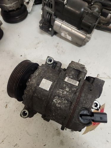 Klimakompressor 1K0820803F Audi A3 VW Golf Touran Skoda Seat mit Kupplung