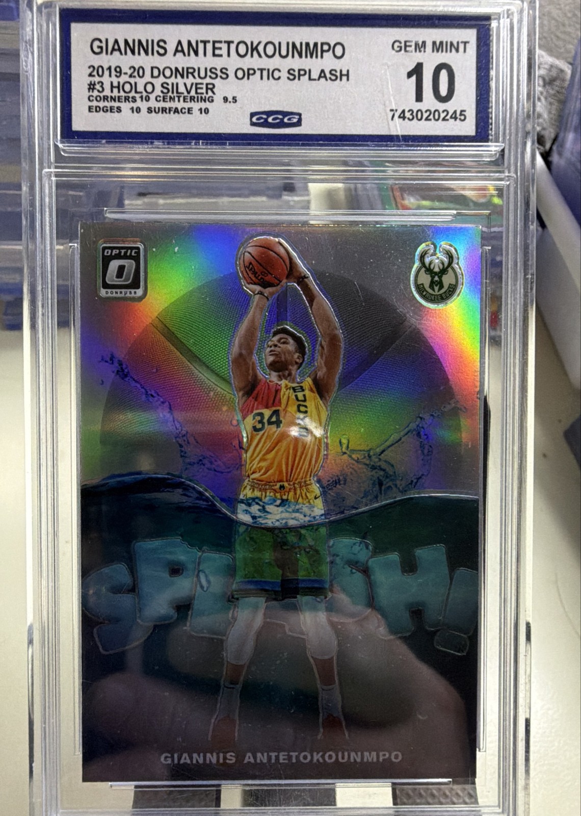 2019-20 Panini Donruss Optic - Splash Giannis Antetokounmpo #3 Holo Prizm Gem 10