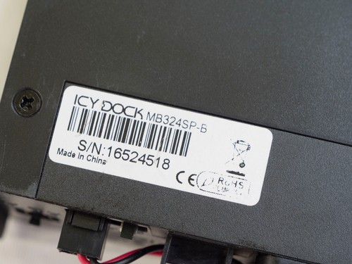 ICY DOCK 4 Bay 2.5" SAS/SATA HDD & SSD Hot Swap Cage 5.25" Bay MB324SP-B - Photo 4/9