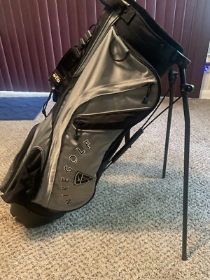 Nike Golf Junior Youth Stand Carry Golf Bag 4-Way Divider Gray and Black 