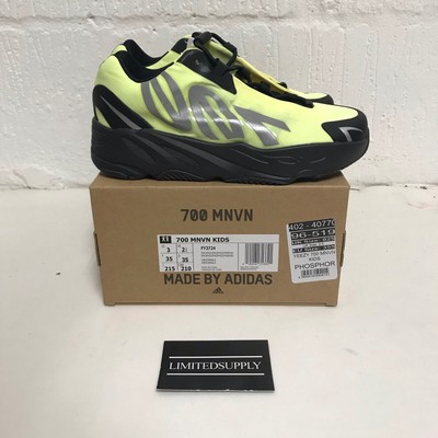 yeezy 700 size 3