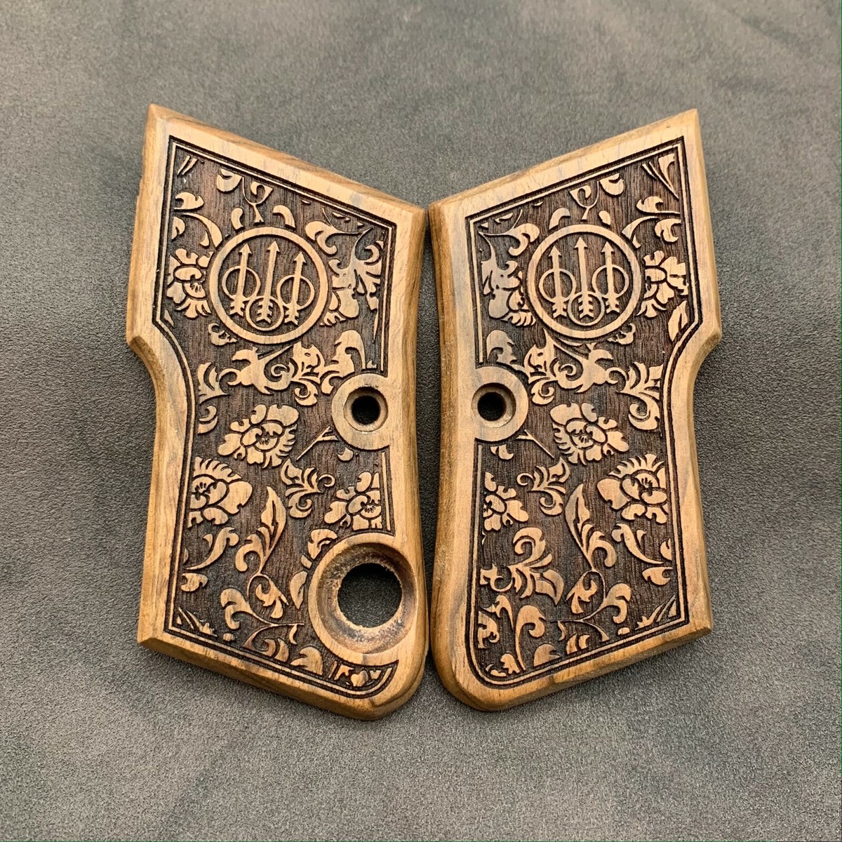 Beretta 950 Jetfire Walnut Wood Grips. Fits Pre-1968 Beretta 950