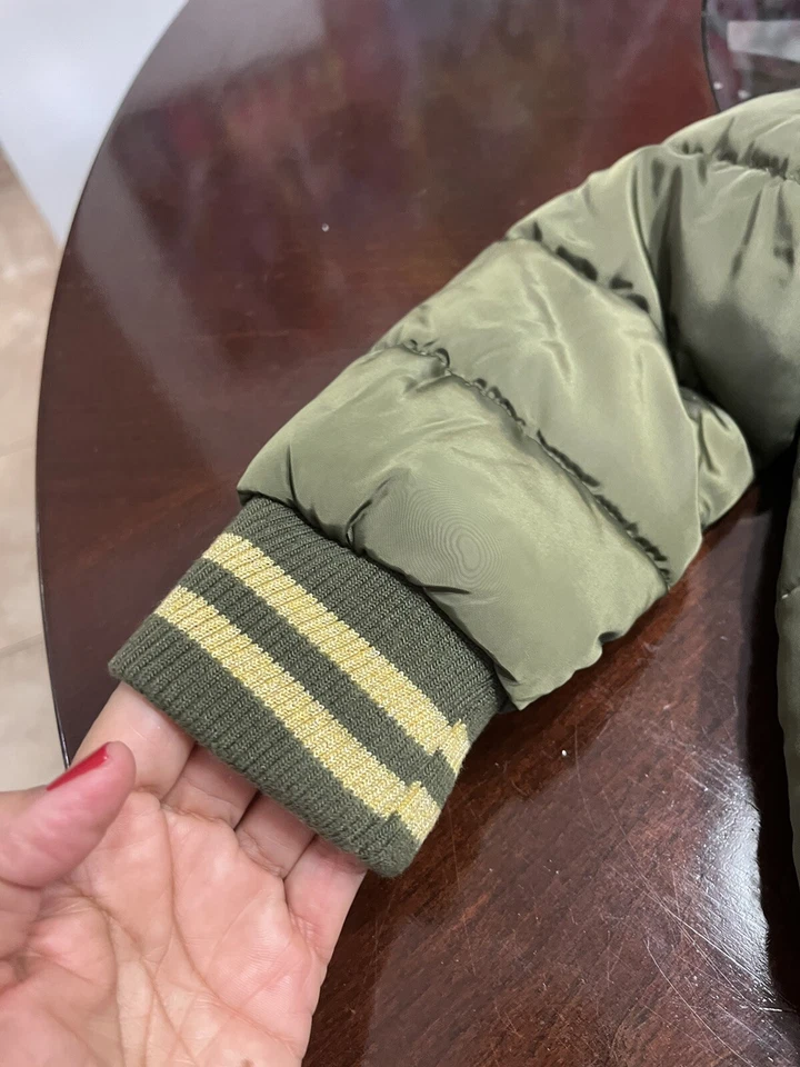 Chaqueta con capucha unisex con ribete de piel para niños Foto 4 de 4