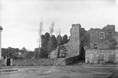 Antike Burg, Schwerter, Grafschaft Dublin um 1900 Foto 