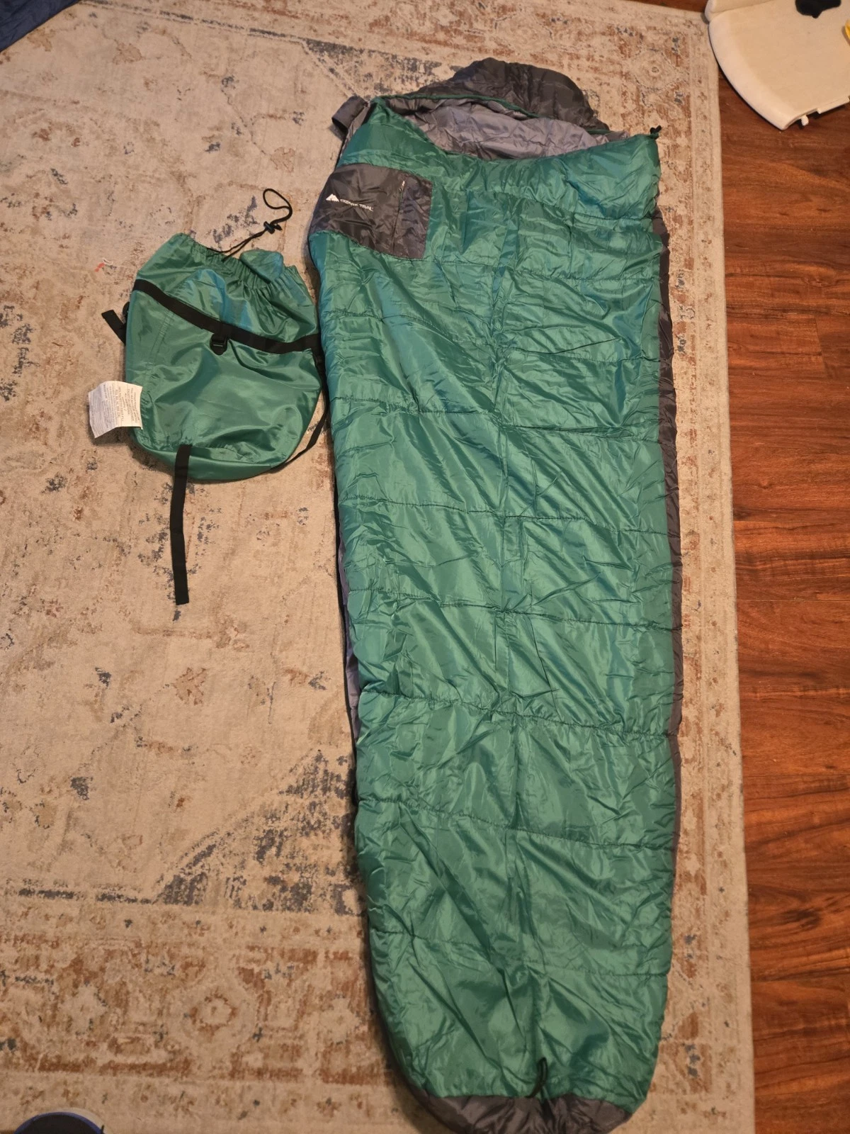 Ozark Trail Cold Weather Mummy Sleeping Bag 84" L x 33" W 10°F Green