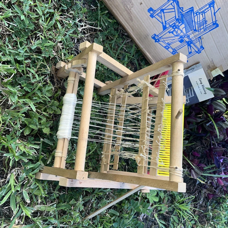 Vtg KAYanEE Kay Anee Weaving Loom Tabletop German Kircher Loom Germany W/Box! + - Image 2 of 4