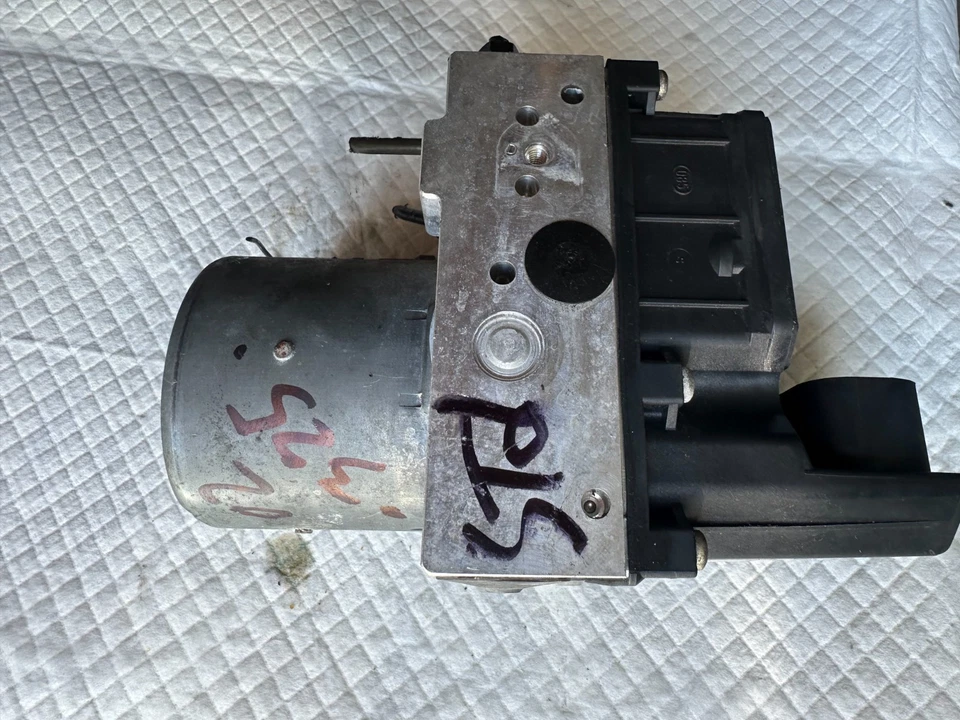 2001 - 2004 BMW 325i 2,5 ABS тормозной насос модуль 0 265 225 152 OEM (152/1) - Изображение 2 из 4