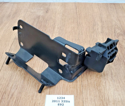   11-13 OEM BMW E92 E93 335is Radiator Support Left Driver Plate Bracket Mount