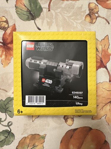 (LIGHT WEAR) New, Sealed Lego Star Wars Yoda's Lightsaber (6346097) - Picture 1 of 6