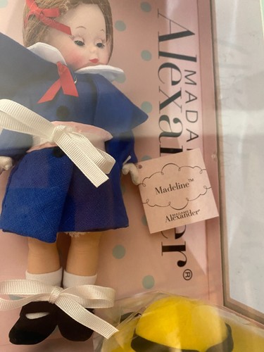 Madame Alexander Storyland Collection Madeline 8" NIB - Picture 8 of 10