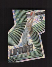 2022 Panini Revolution WNBA #18 Sabrina Ionescu Liftoff! Fractal